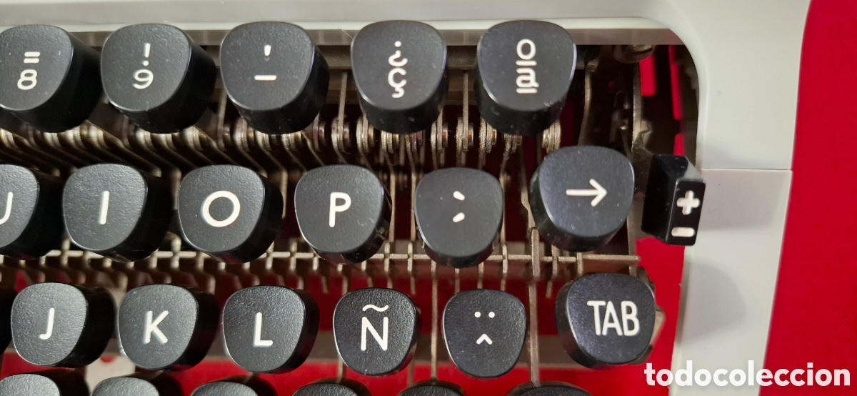 Antig&uuml;edades: M&aacute;quina de escribir Daro Optima - Foto 8