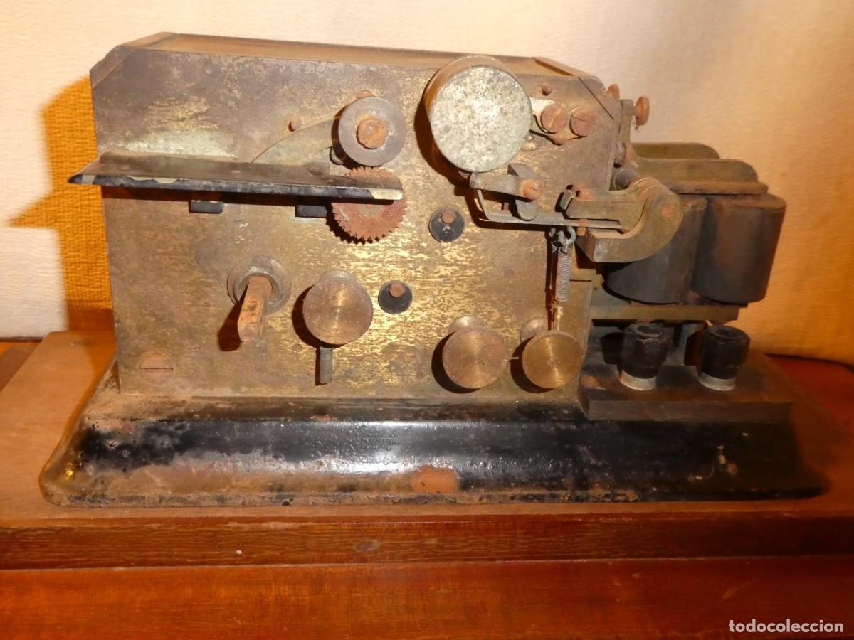 Antig&uuml;edades: TELEGRAFO TRANSMISOR, Y PERFORADOR, DE CINTA DE PAPEL - Foto 2