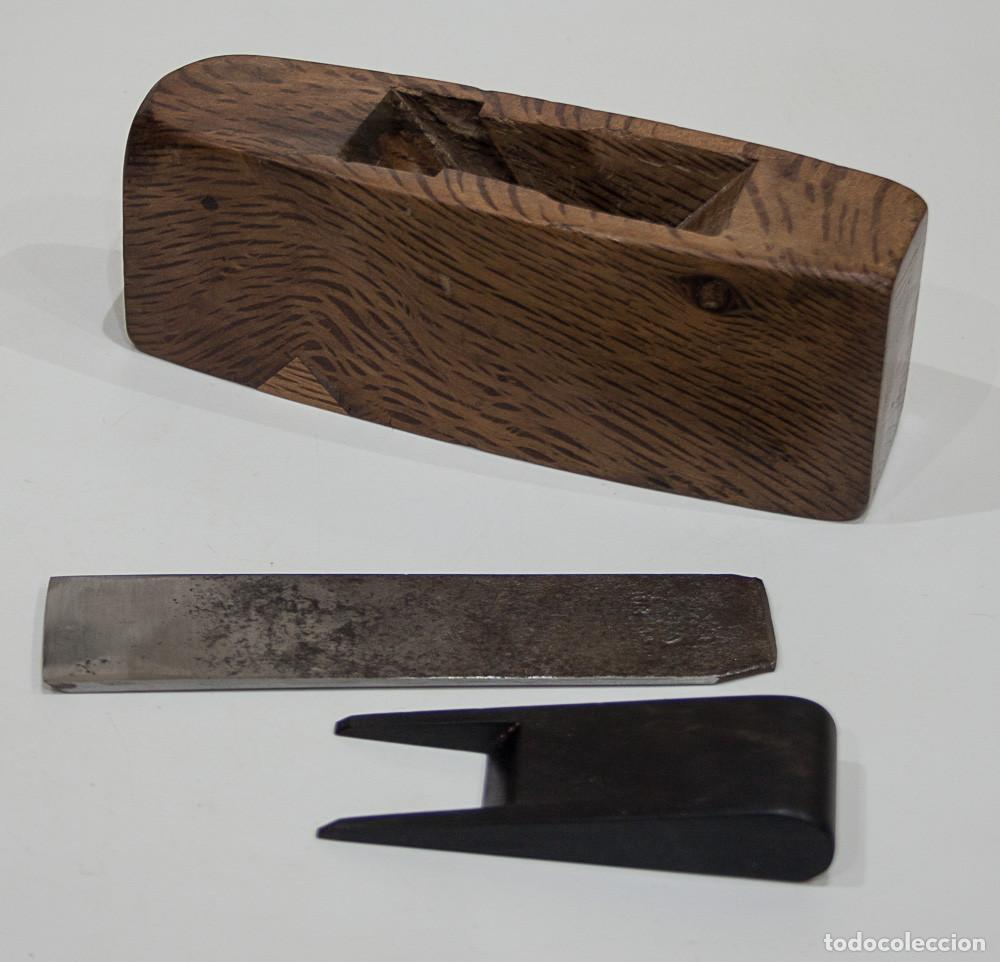 Antig&uuml;edades: PEQUE&Ntilde;O CEPILLO DE LUTHIER. - Foto 2