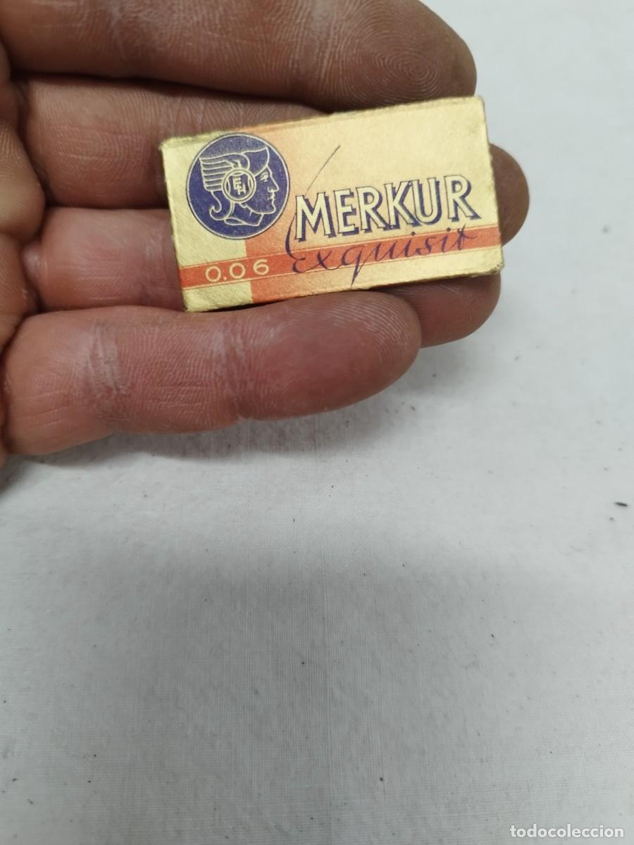 Antig&uuml;edades: Antigua hoja de afeitar Merkur. - Foto 1