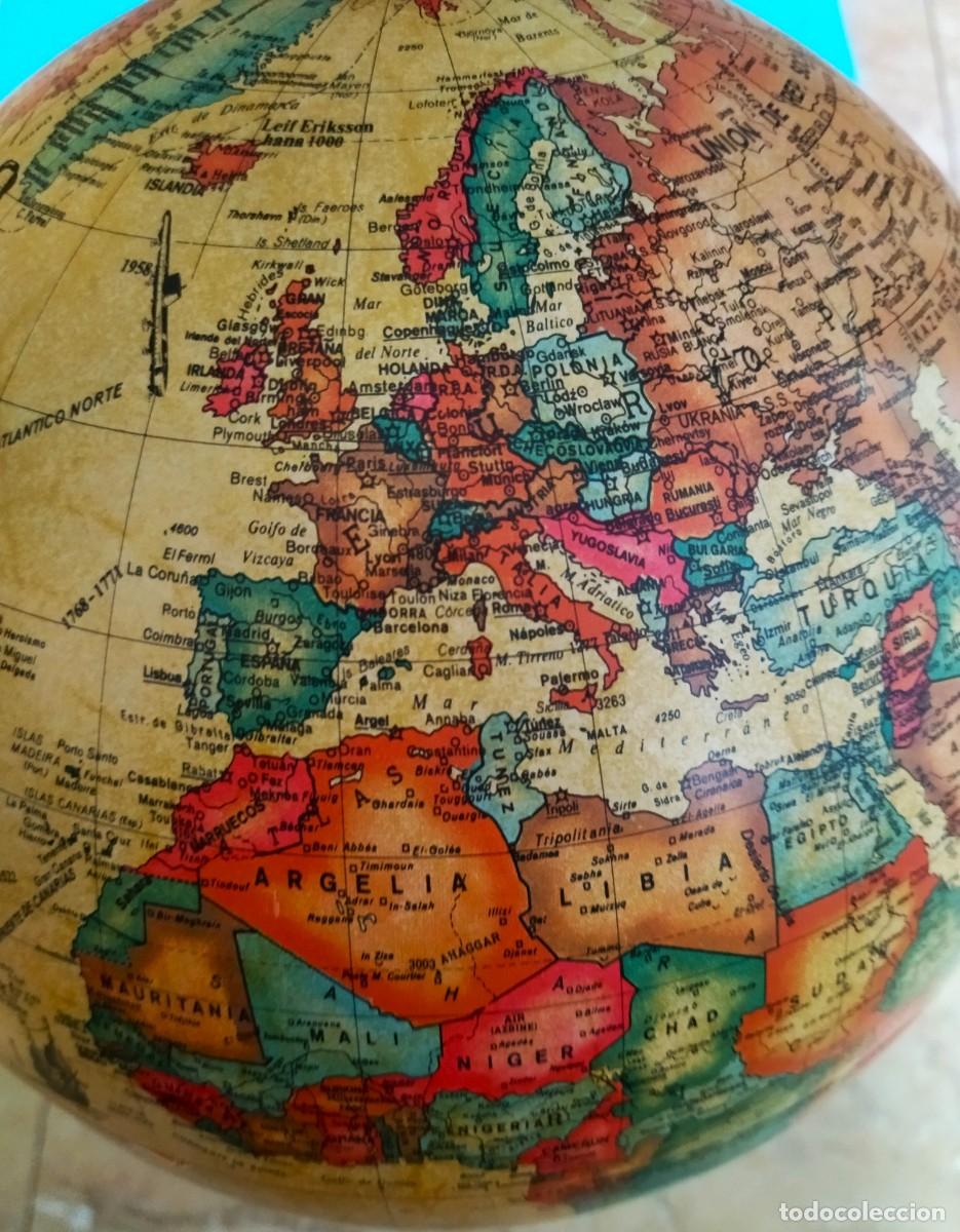 Antig&uuml;edades: GLOBO TERRAQUEO. MAPA POL&Iacute;TICO. 1990. CON LUZ. - Foto 3