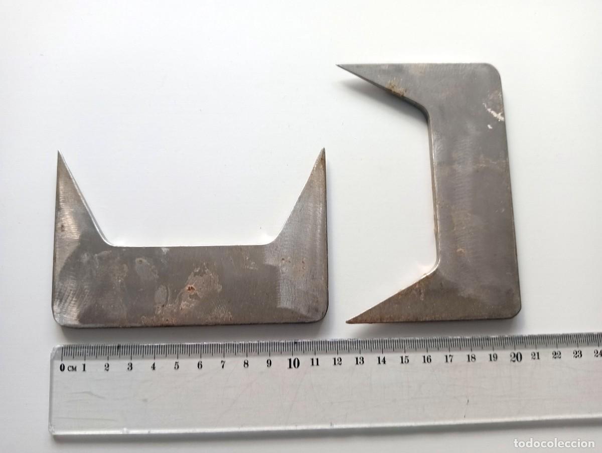 Antig&uuml;edades: LOTE DE 4 PIEZAS DE ACERO CON PUNTAS - Foto 2