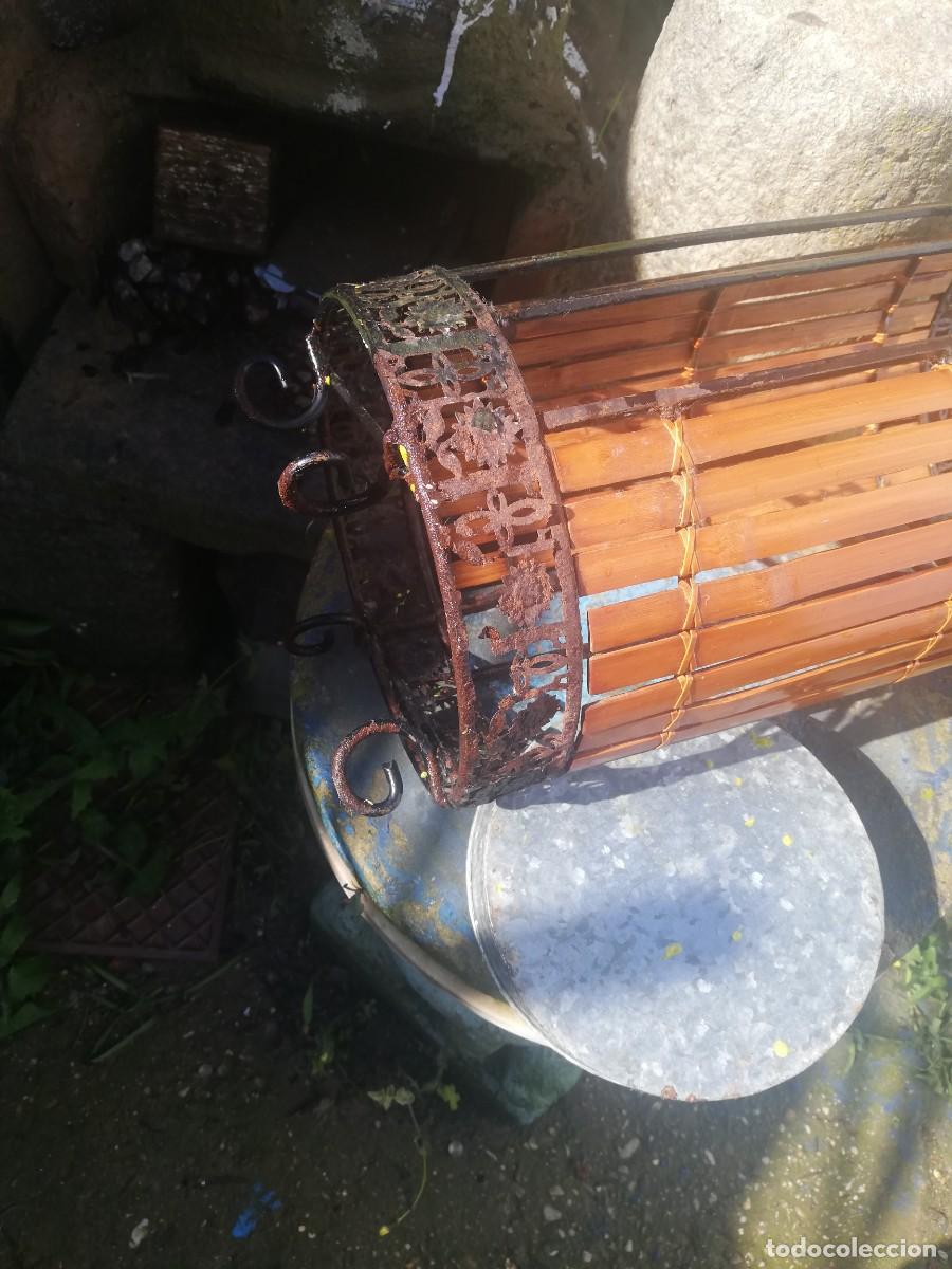 Antig&uuml;edades: Paraguero antiguo de forja con base de cinc - Foto 5