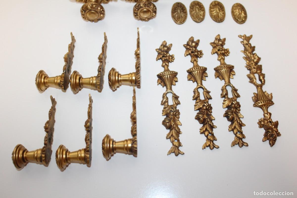 Antig&uuml;edades: ANTIGUOS TIRADORES DE BRONCE - Foto 2