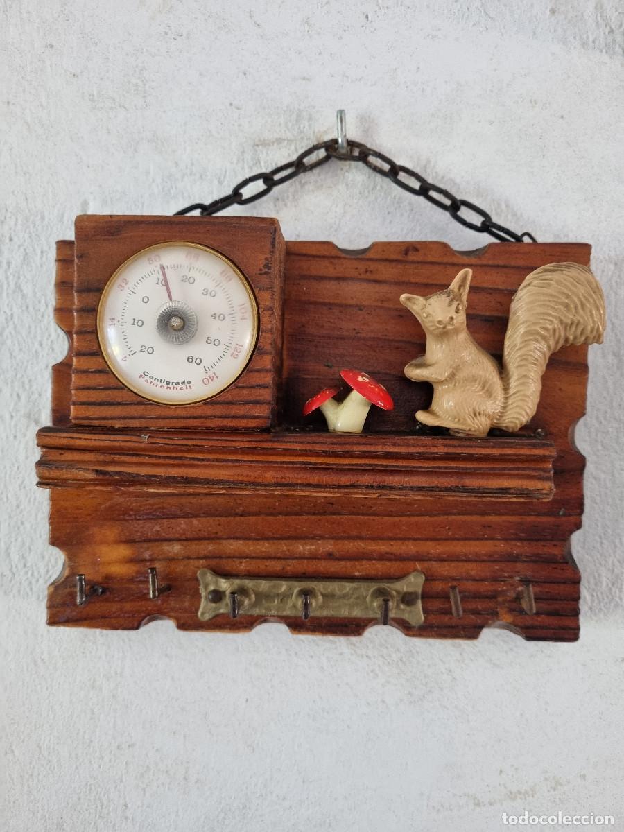 Antig&uuml;edades: ANTIGUO CUELGA LLAVES - Foto 1