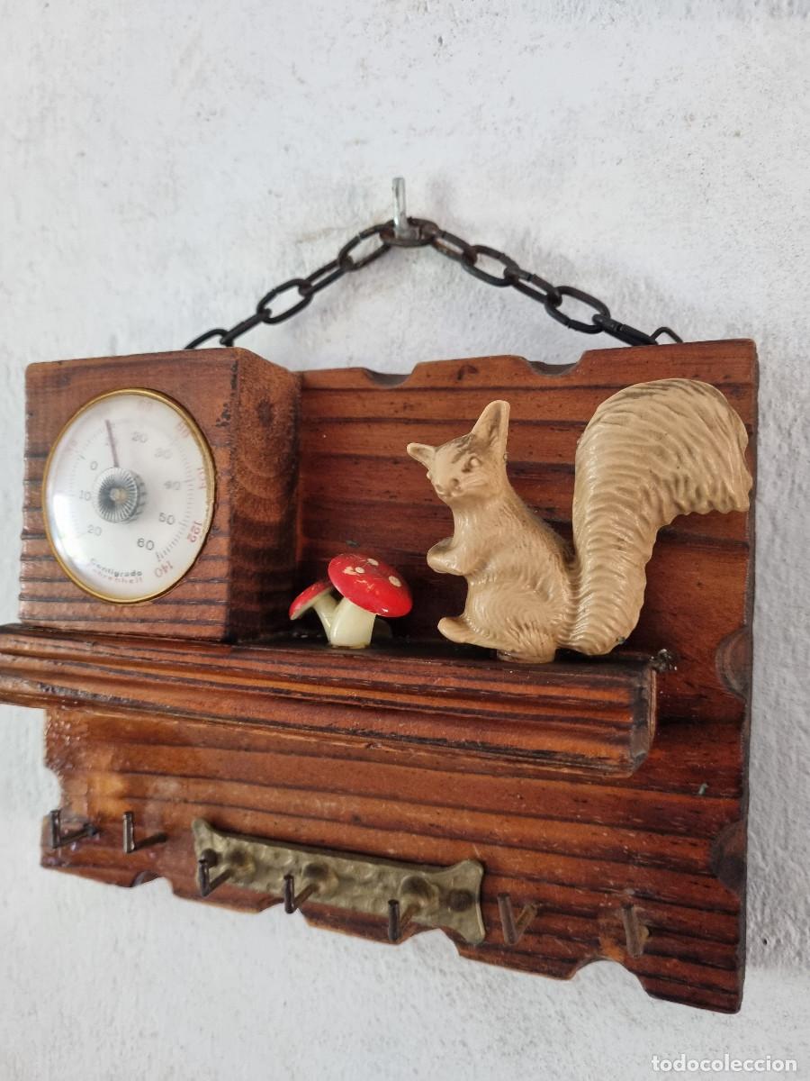 Antig&uuml;edades: ANTIGUO CUELGA LLAVES - Foto 2