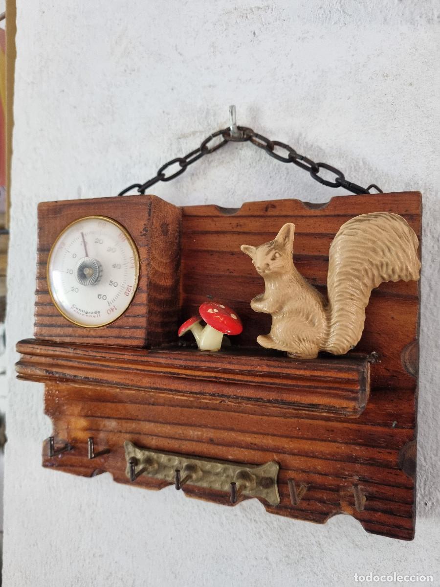 Antig&uuml;edades: ANTIGUO CUELGA LLAVES - Foto 3