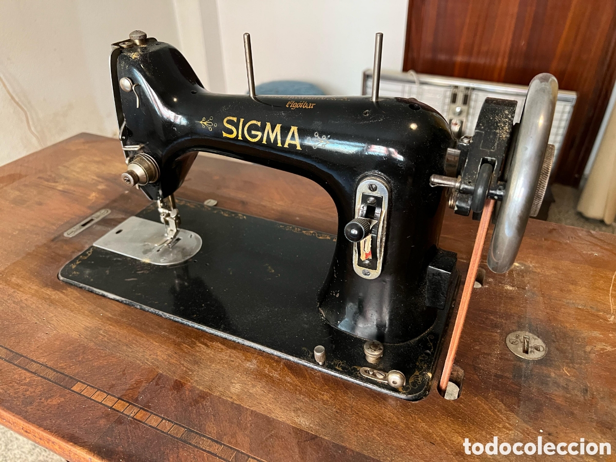Antig&uuml;edades: Dos M&aacute;quinas de coser Sigma - Foto 4