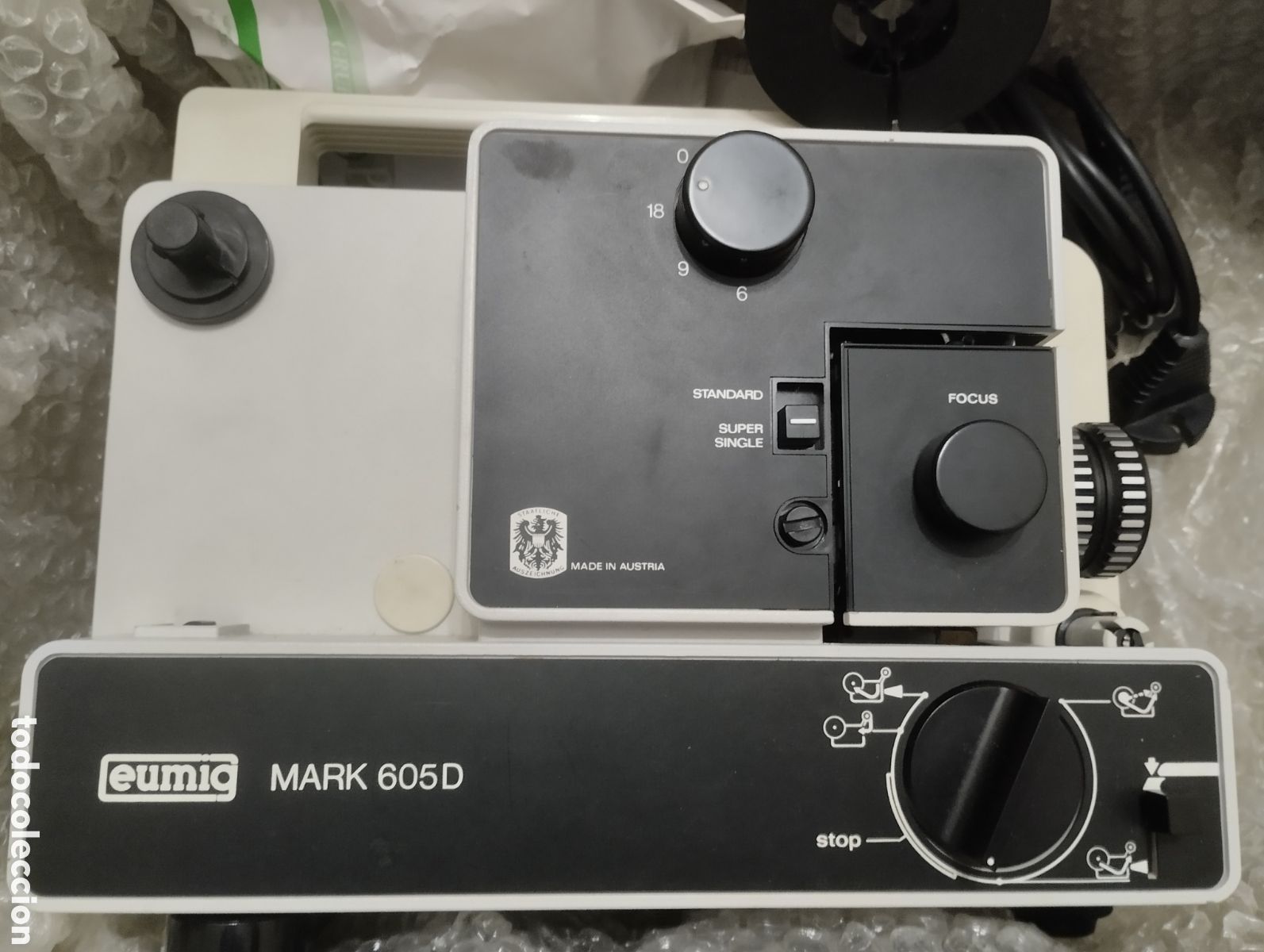 Antig&uuml;edades: Proyector eumig con acsesorios - Foto 2