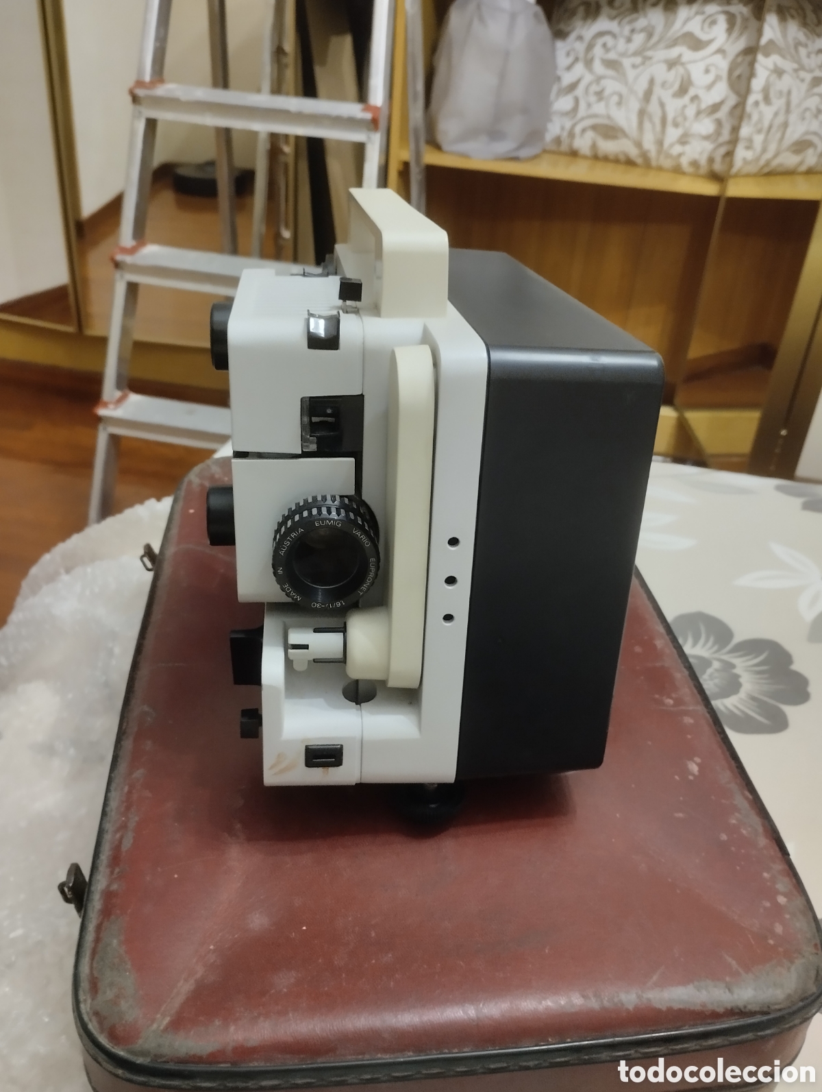 Antig&uuml;edades: Proyector eumig con acsesorios - Foto 4