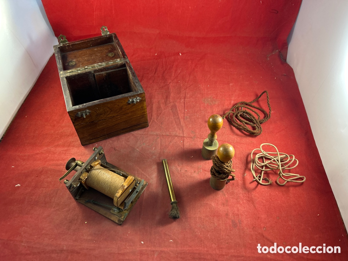Antig&uuml;edades: ANTIGUA PILA O BATER&Iacute;A - Foto 1