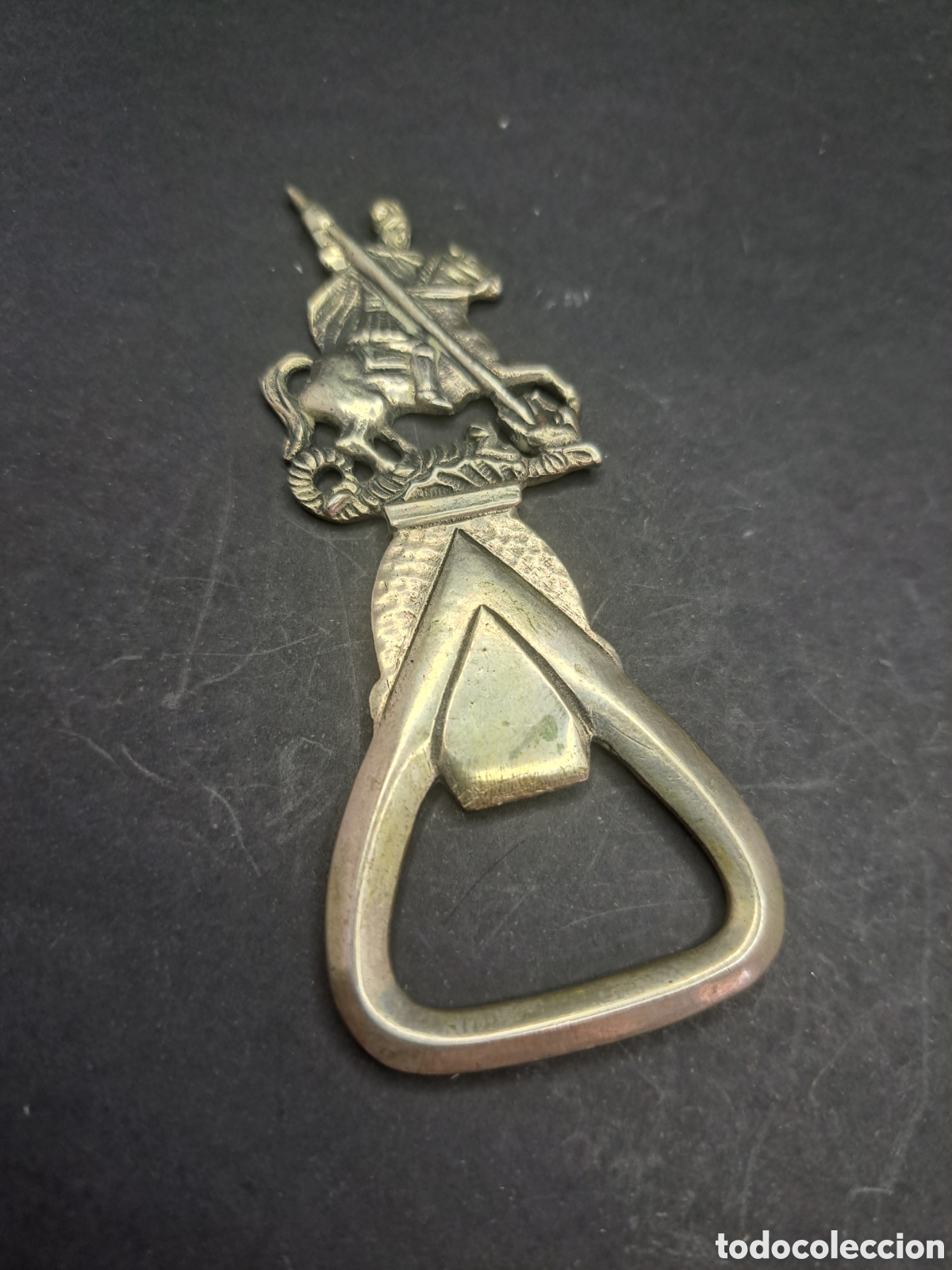 Antig&uuml;edades: Abridor en plata con sello representando Sant Jordi. - Foto 1