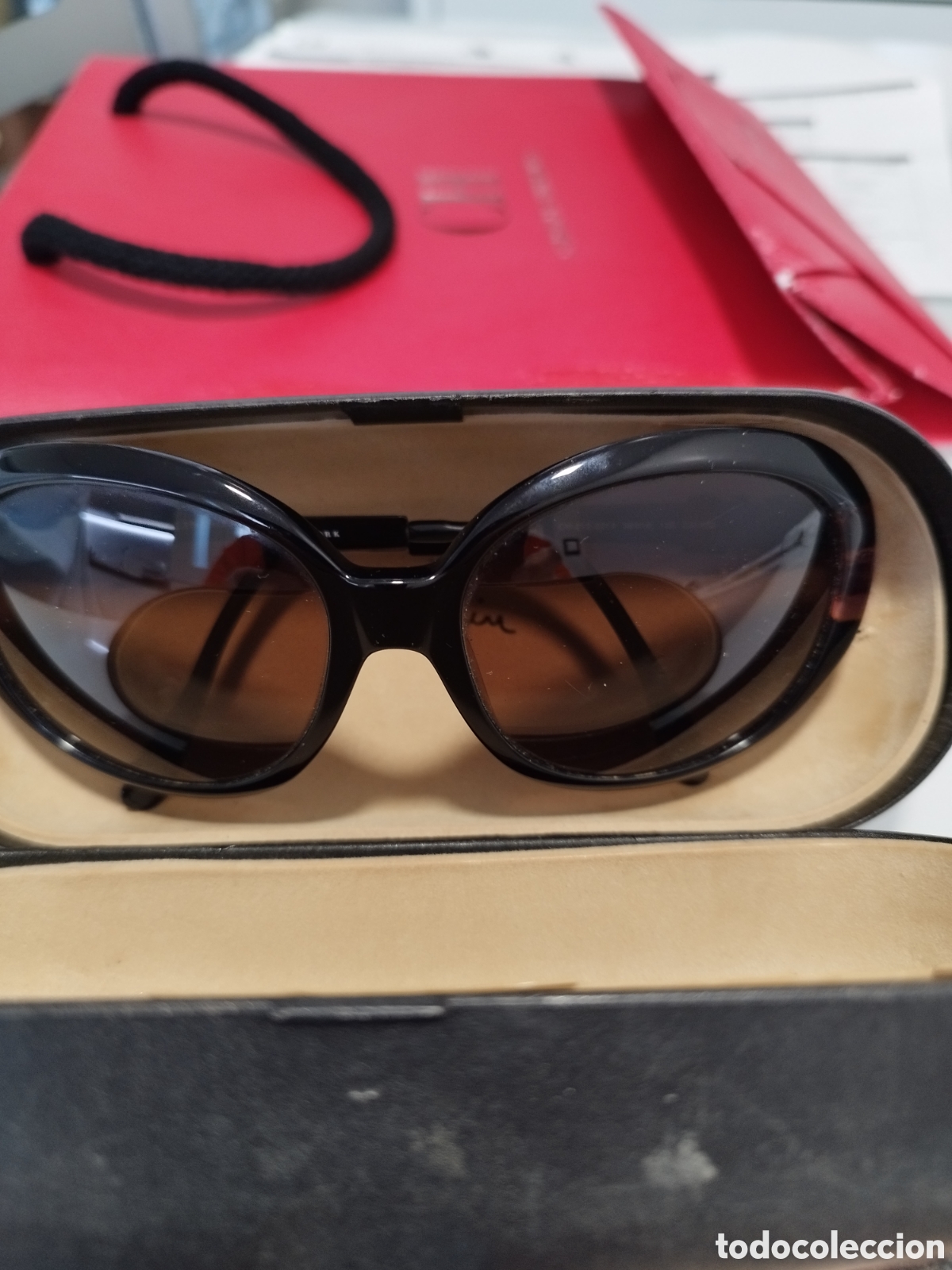 Antig&uuml;edades: Gafas 212 Carolina Herrera - Foto 1