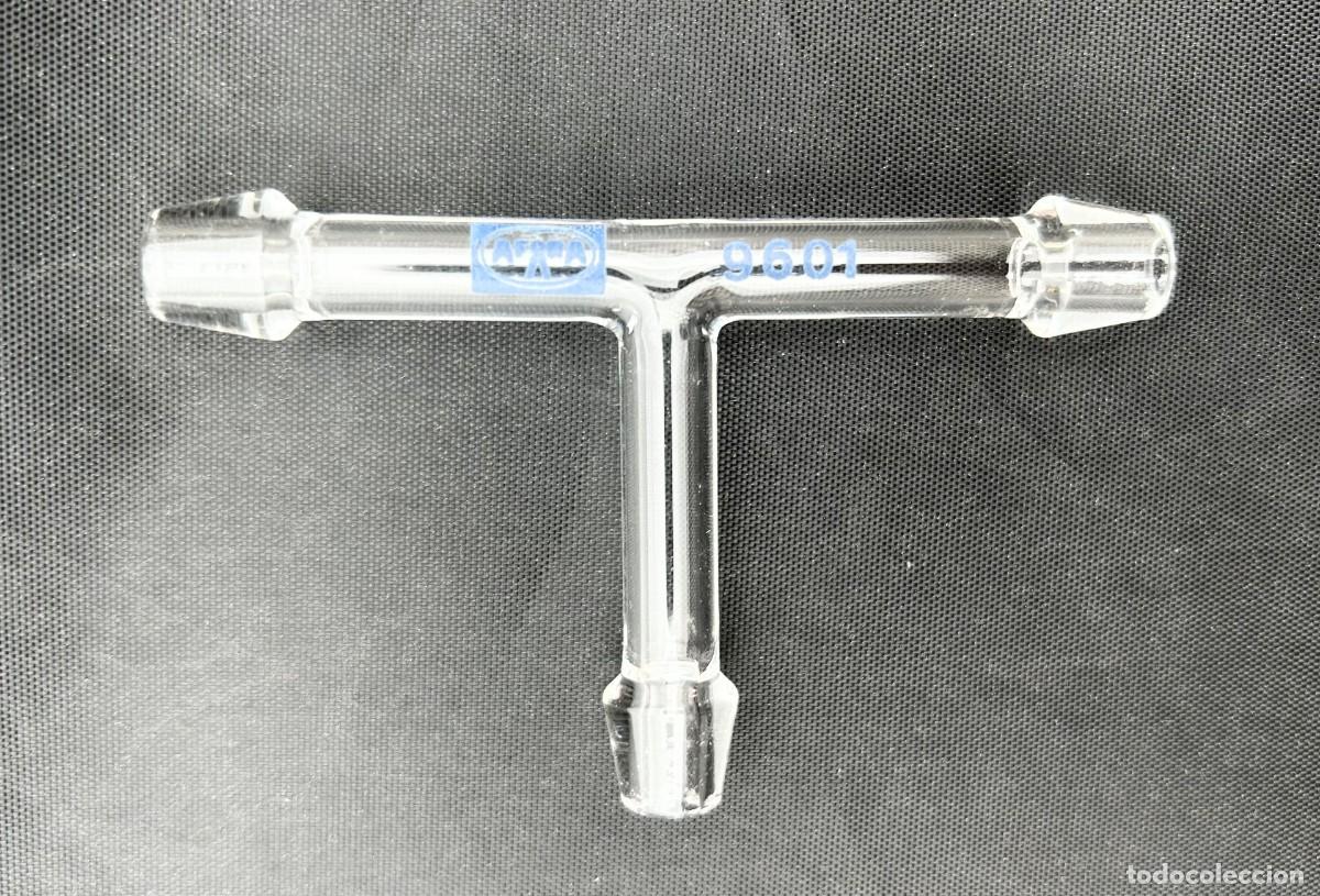 Antig&uuml;edades: Conector de vidrio en T - Foto 1
