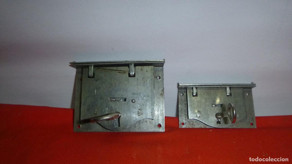 Antig&uuml;edades: DOS CERRADURAS PARA ARCAS - Foto 1
