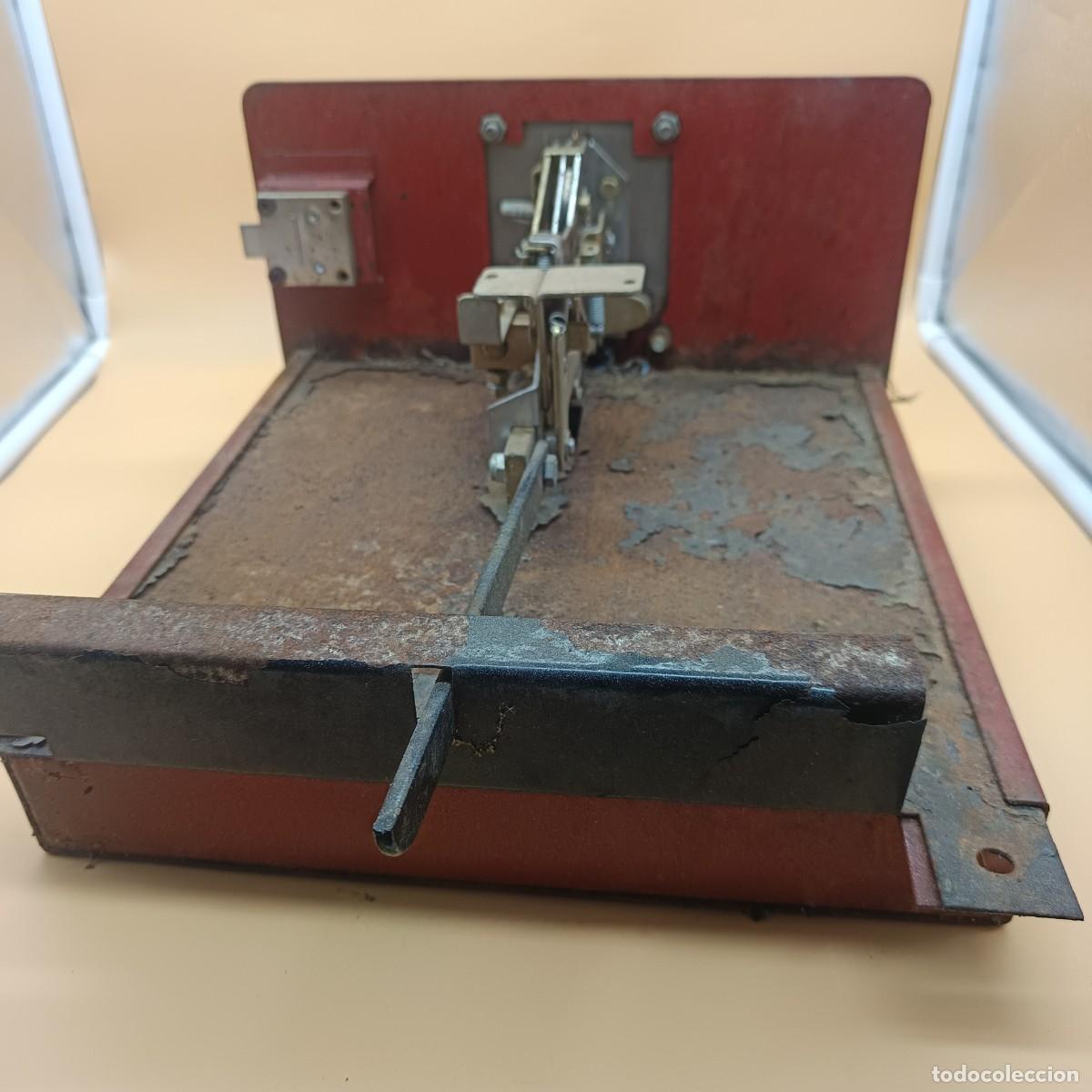 Antig&uuml;edades: ANTIGUO MONEDERO DE FUTBOLIN - Foto 4