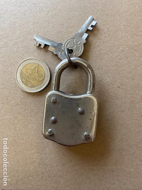 Antig&uuml;edades: CANDADO. UCEM MONDRAGON CON DOS LLAVES - Foto 2