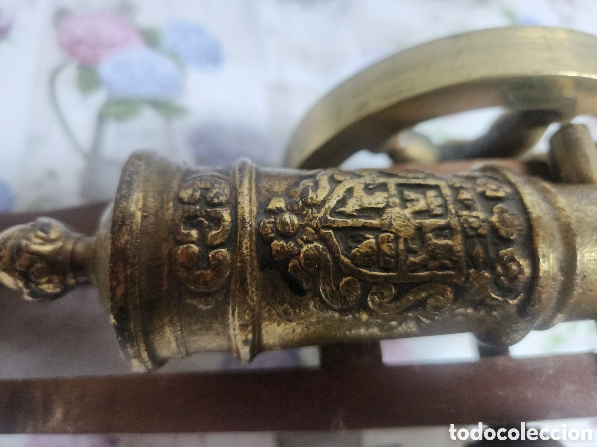 Antig&uuml;edades: Ca&ntilde;&oacute;n de madera y metal - Foto 4
