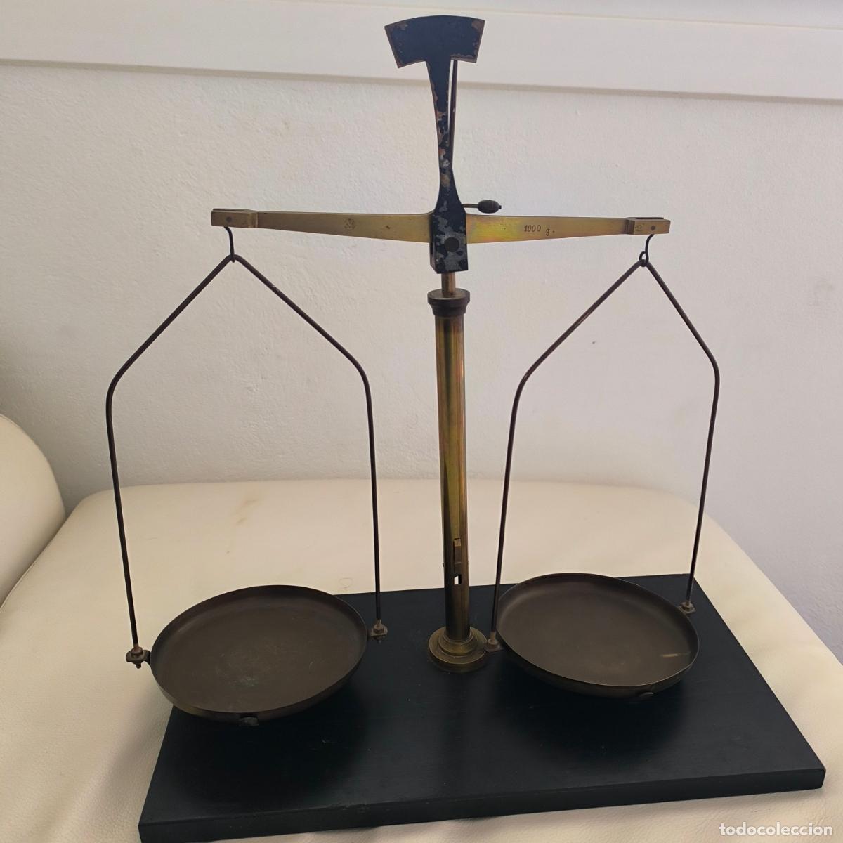 Antig&uuml;edades: B&aacute;scula balanza de farmacia precision - Foto 1
