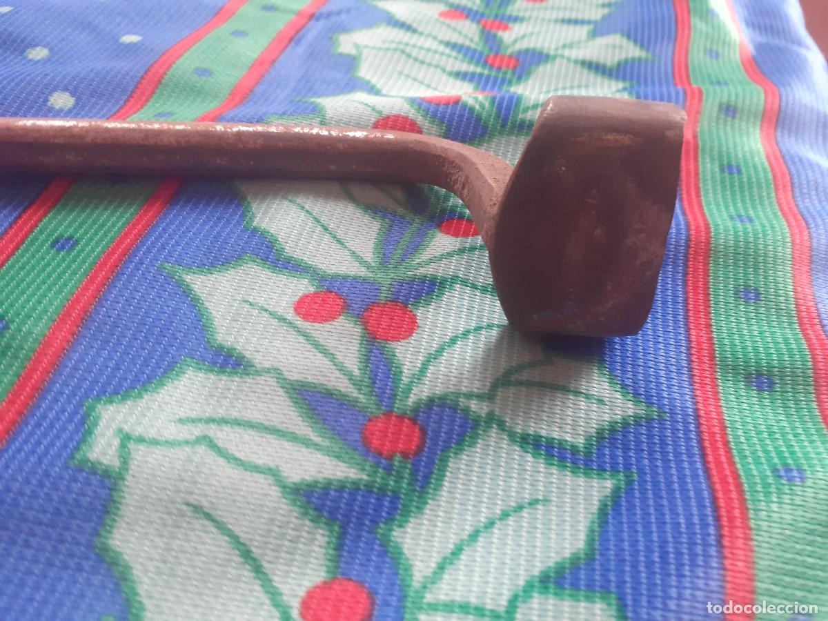Antig&uuml;edades: Herramienta de abarquero, 69 cm de longuitud - Foto 6