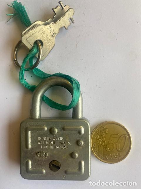 Antig&uuml;edades: Candado Squire Ingles con dos llaves - Foto 2