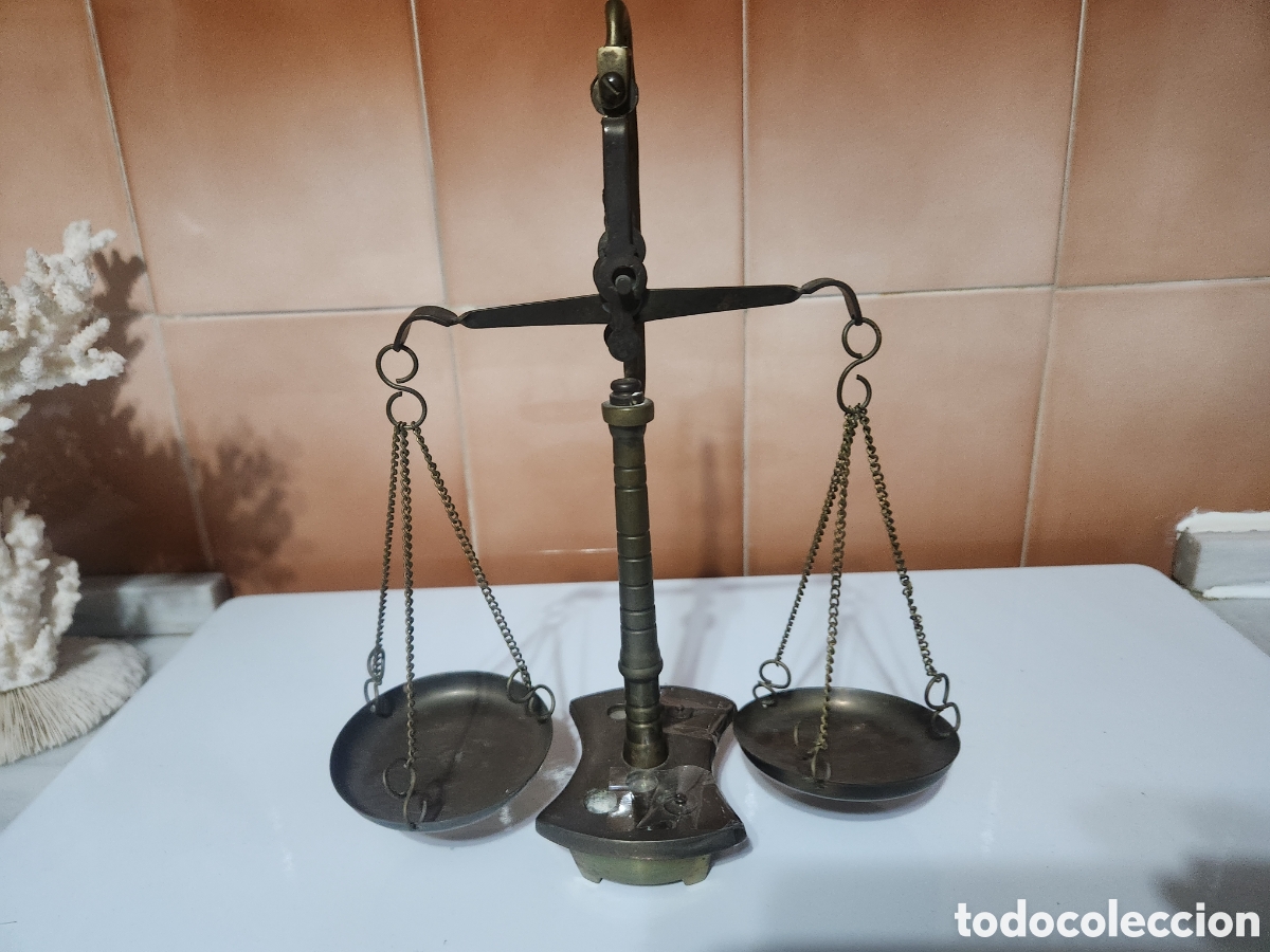 Antig&uuml;edades: B&aacute;scula de bronce, peque&ntilde;a - Foto 1