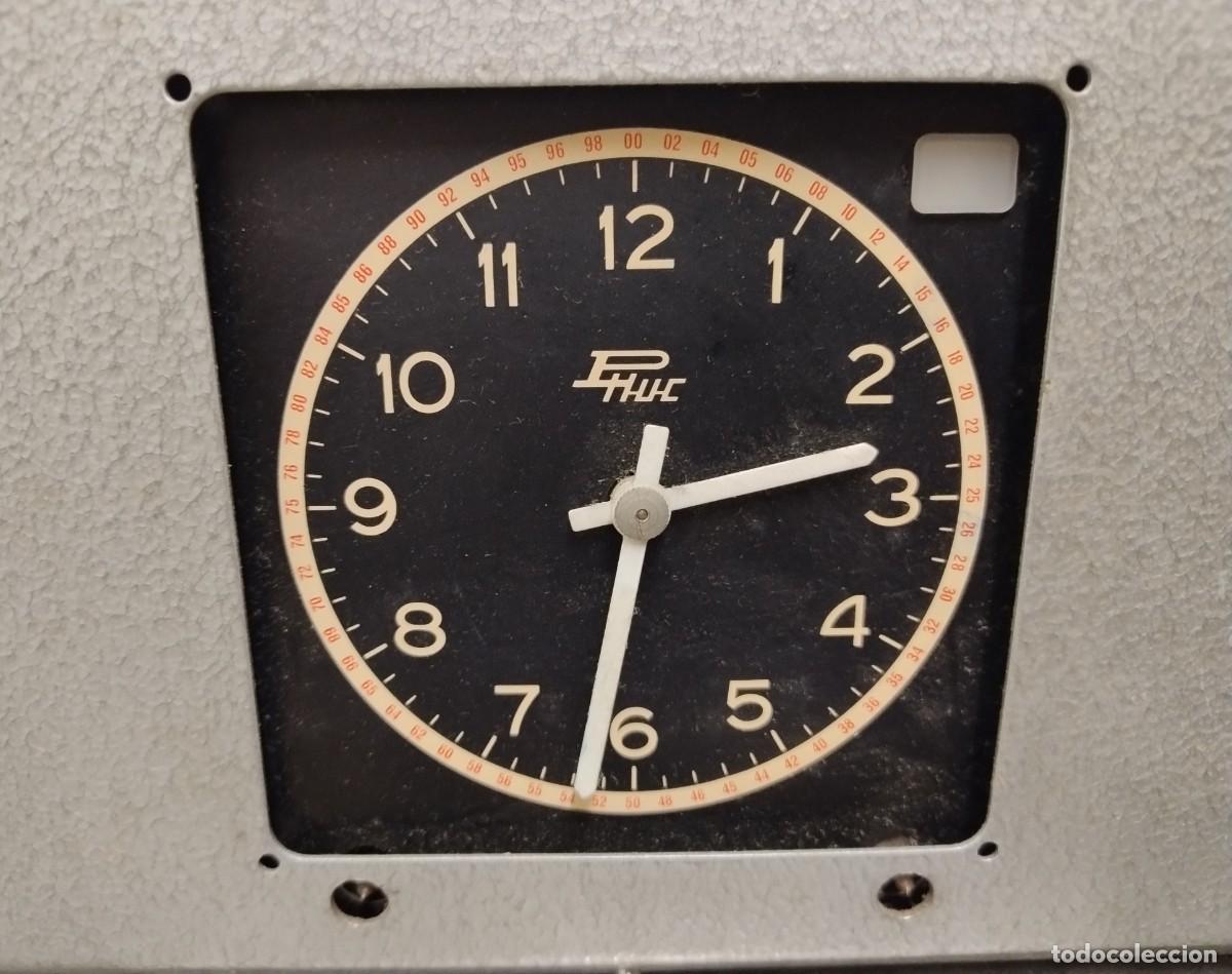 Antig&uuml;edades: MAQUINA DE FICHAR RELOJ MARCA PHUC FUNCIONA - Foto 3