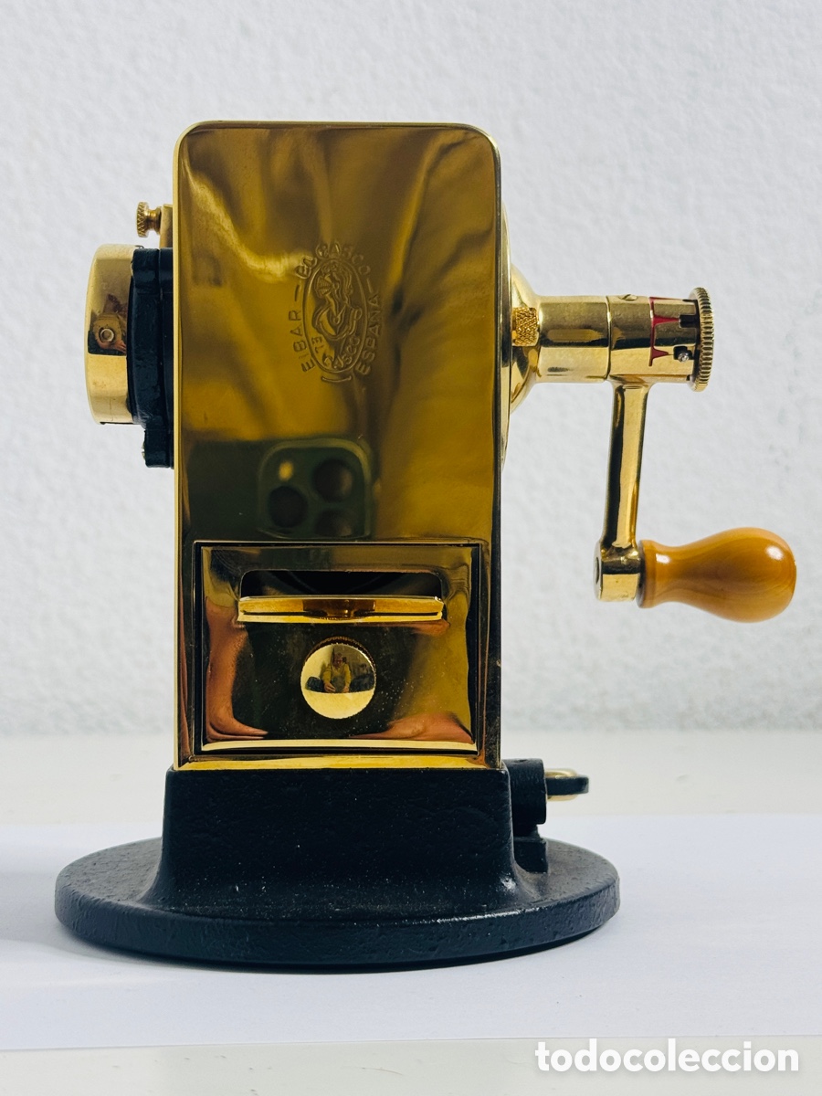 Antig&uuml;edades: Sacapuntas El Casco Eibar Oro - Foto 3