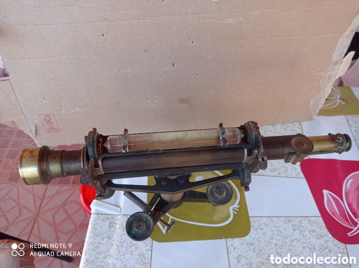 Antig&uuml;edades: Antiguo teodolito, en laton y bronce - Foto 2