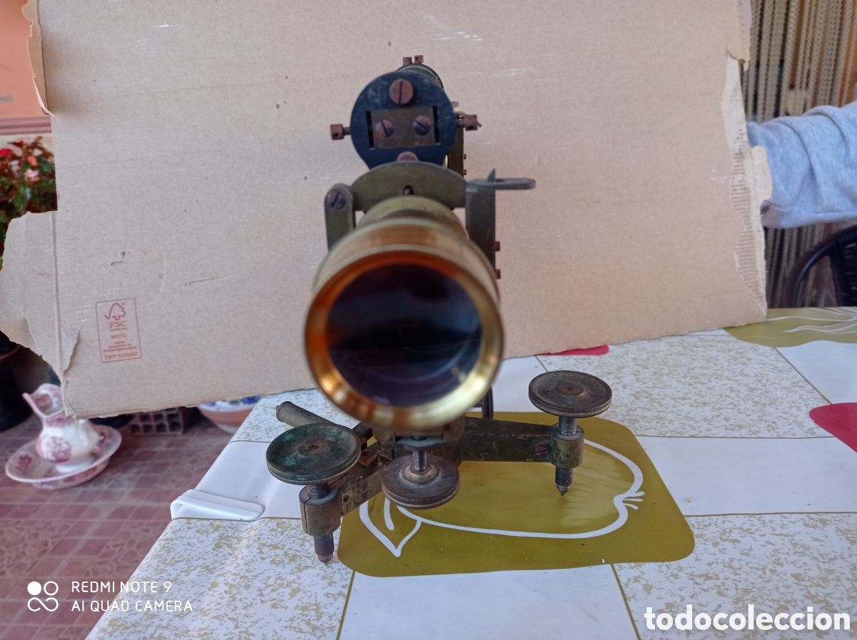 Antig&uuml;edades: Antiguo teodolito, en laton y bronce - Foto 4