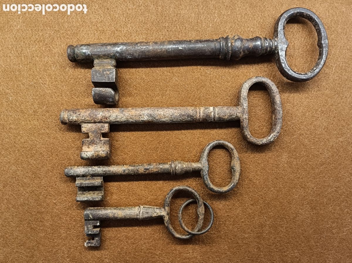 Antig&uuml;edades: COLECCION DE LLAVES ANTIGUAS DE FORJA - Foto 1