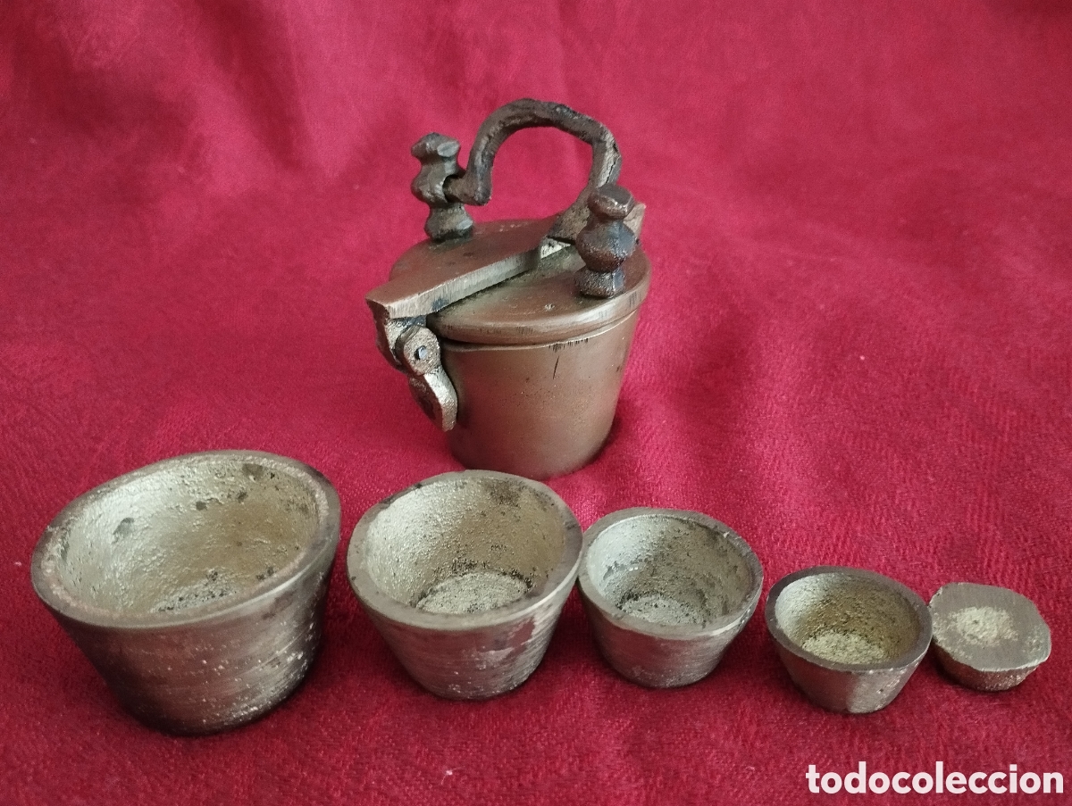 Antig&uuml;edades: Ponderal vasos Animados Bronce. - Foto 11