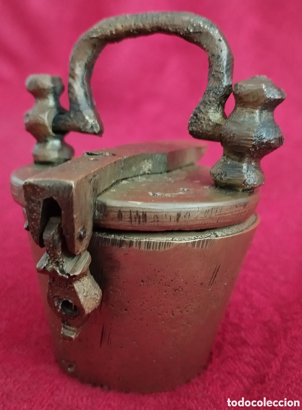 Antig&uuml;edades: Ponderal vasos Animados Bronce. - Foto 1