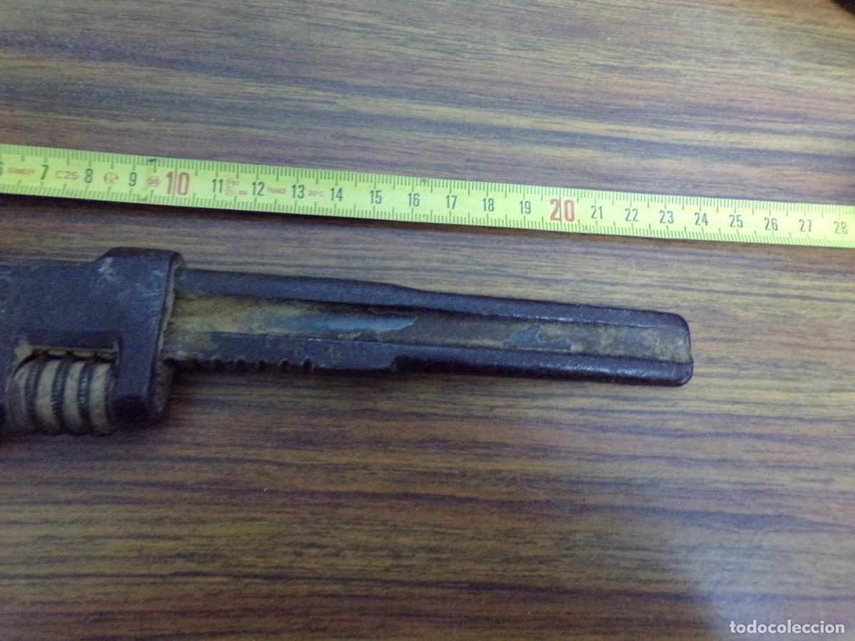 Antig&uuml;edades: ESTAMOS LIQUIDANDO. Antigua llave inglesa rapibe - Foto 2