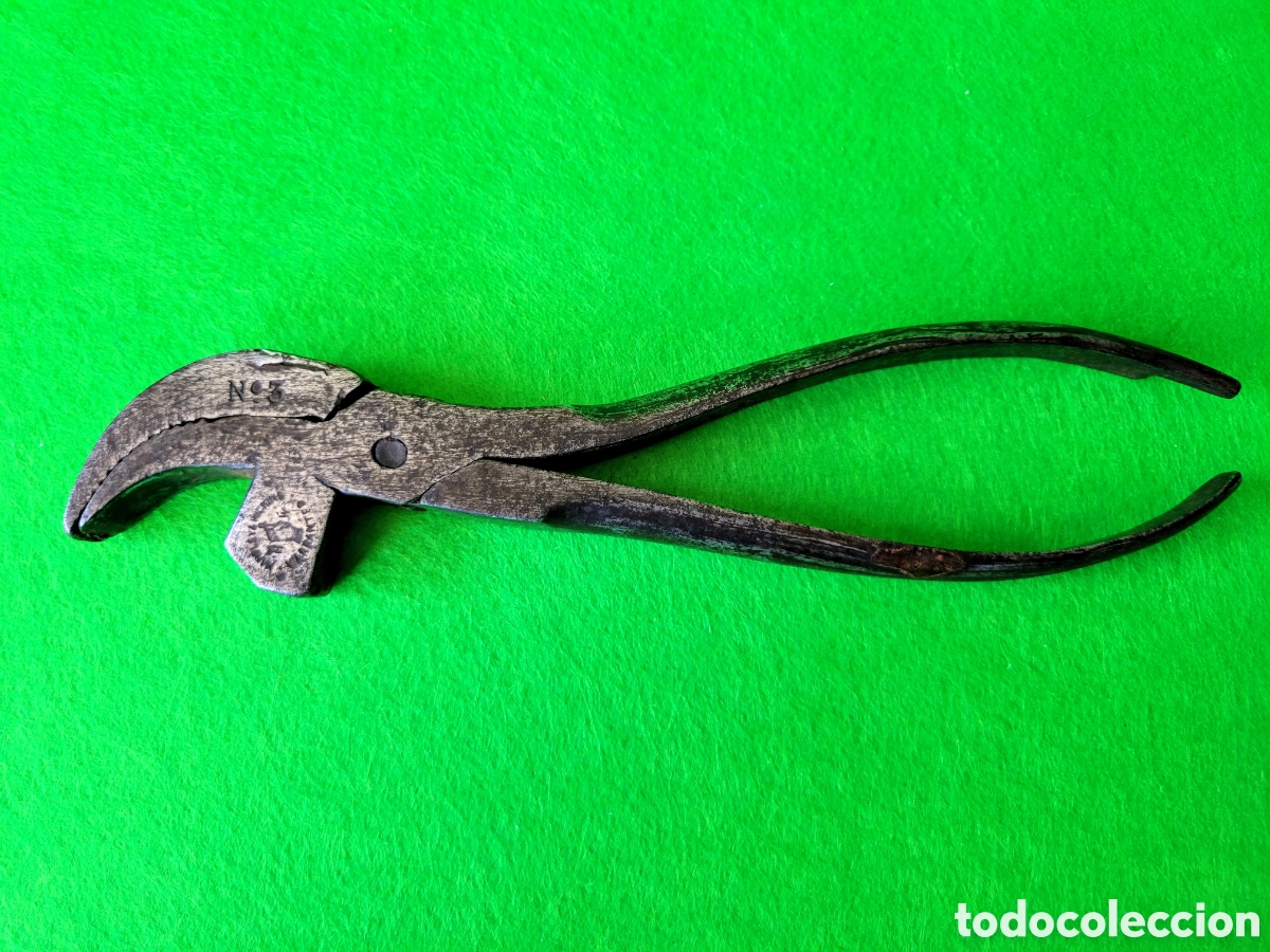 Antig&uuml;edades: ANTIGUO ALICATE DE ZAPATERO - Foto 1