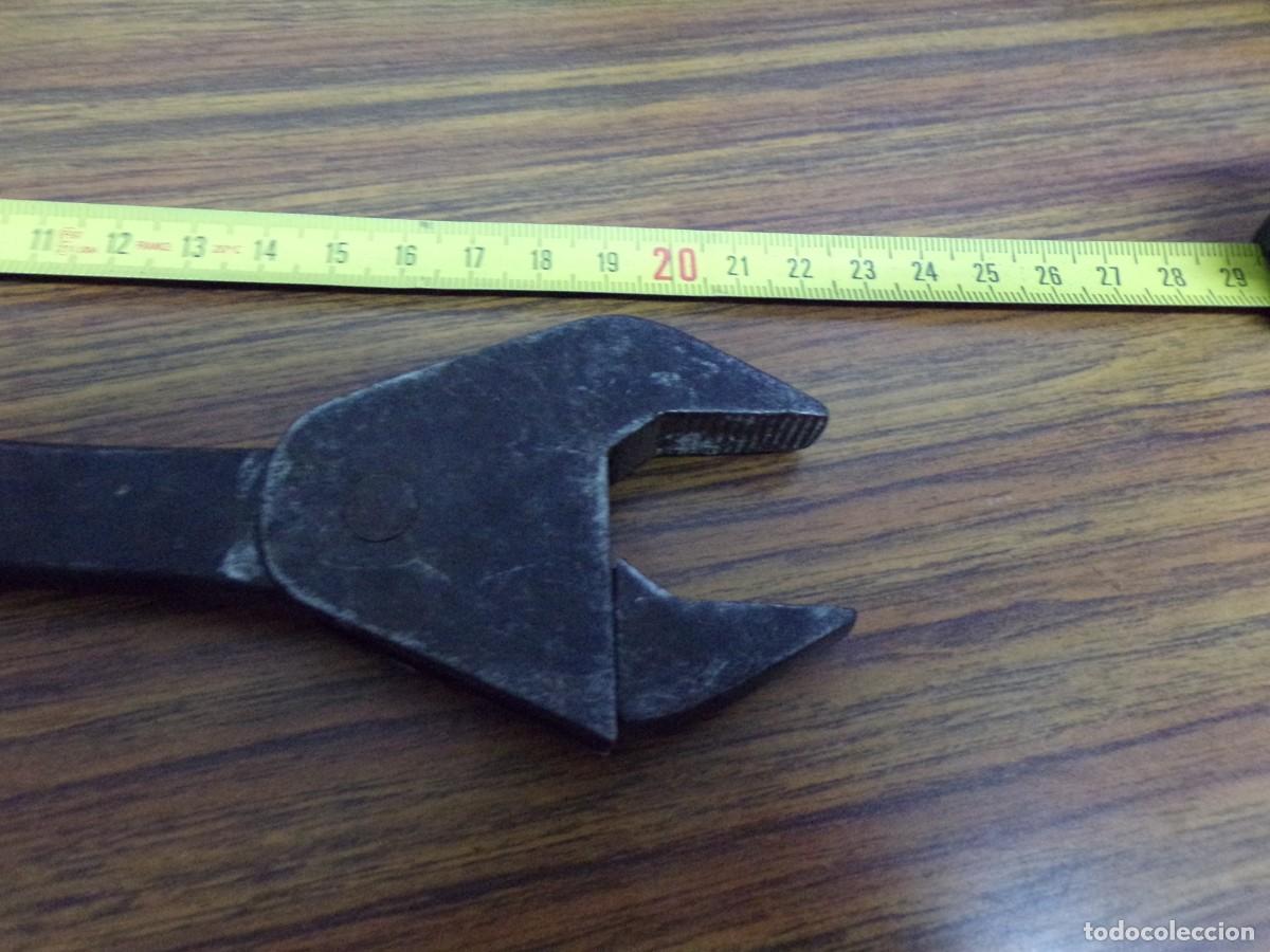 Antig&uuml;edades: ESTAMOS LIQUIDANDO. Llave inglesa auto ajustable - Foto 2