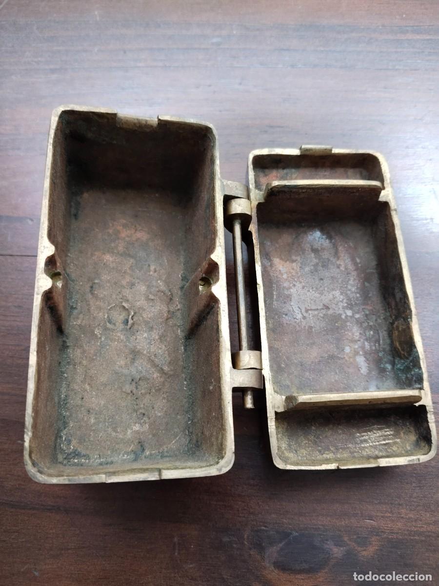 Antig&uuml;edades: Caja en lat&oacute;n de Tel&eacute;grafos. M. Bernal. - Foto 10