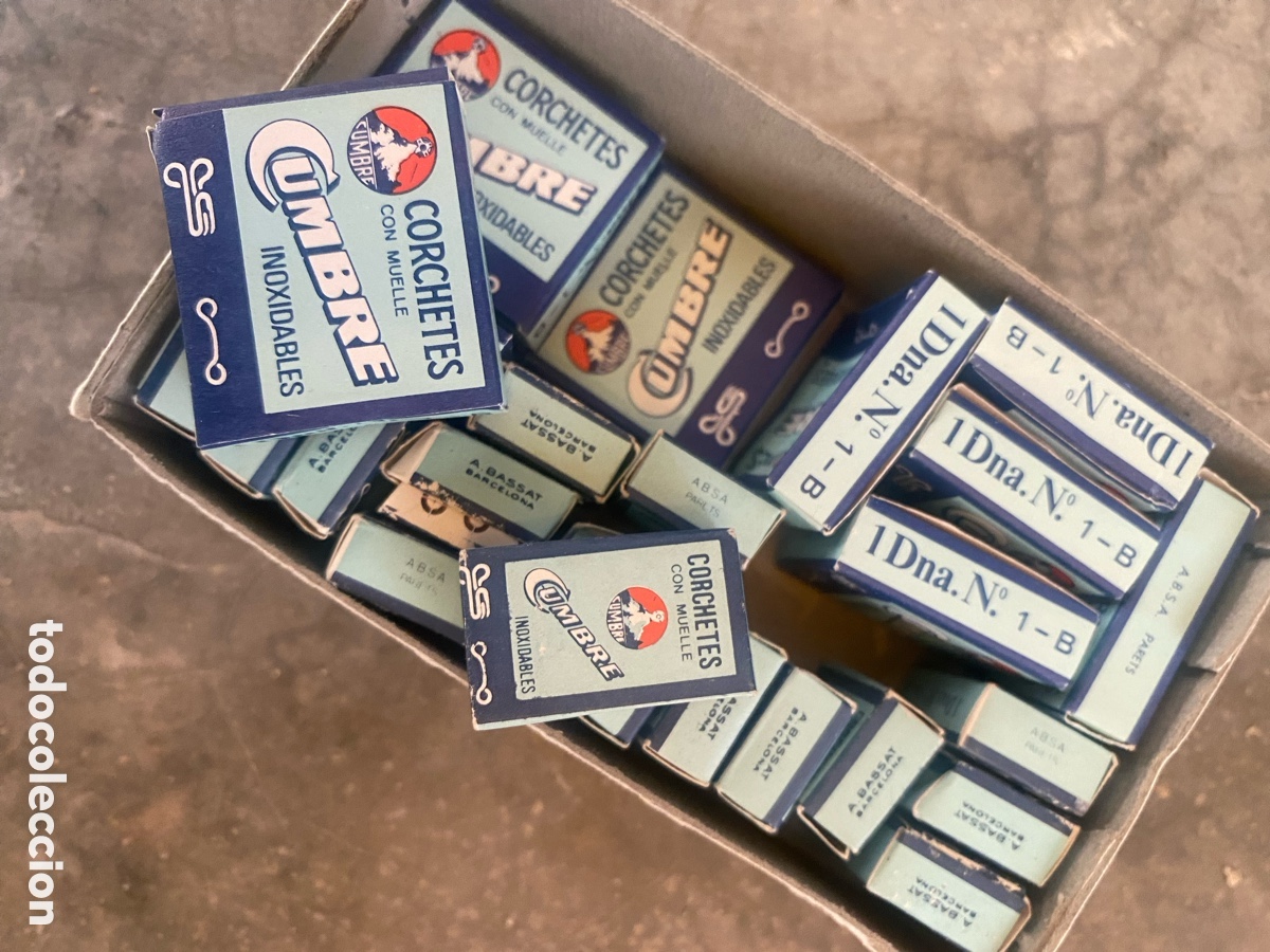 Antig&uuml;edades: Caja de corchetes cumbre de 2 tama&ntilde;os - Foto 1