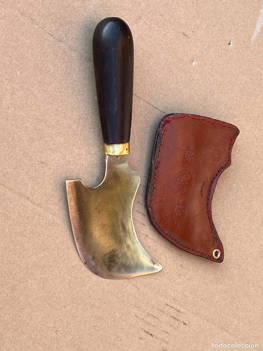 Antig&uuml;edades: Cuchilla para cuero KCELGON con funda - Foto 5