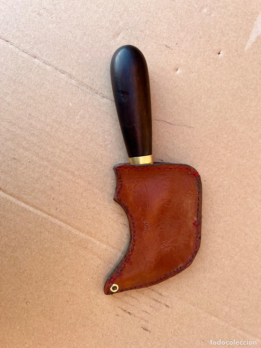 Antig&uuml;edades: Cuchilla para cuero KCELGON con funda - Foto 6