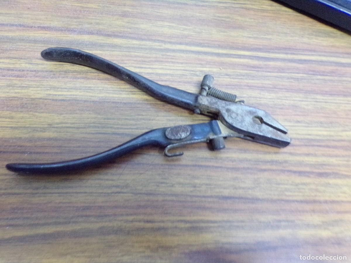Antig&uuml;edades: ESTAMOS LIQUIDANDO. ANTIGUOS ALICATES ESPECIALES - Foto 3