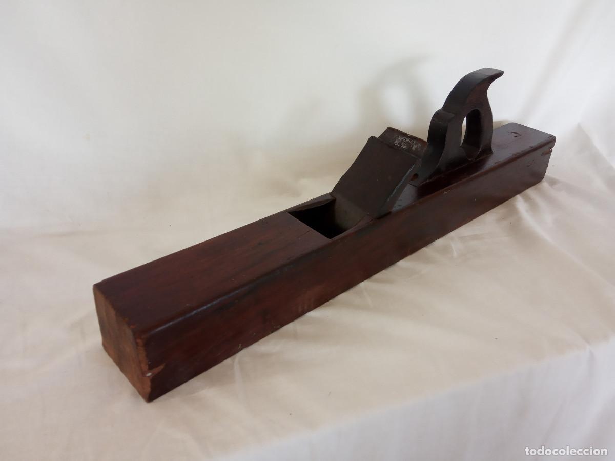 Antig&uuml;edades: Garlopa o cepillo de madera de 72 cm. de largo - Cepillo carpintero - Foto 1