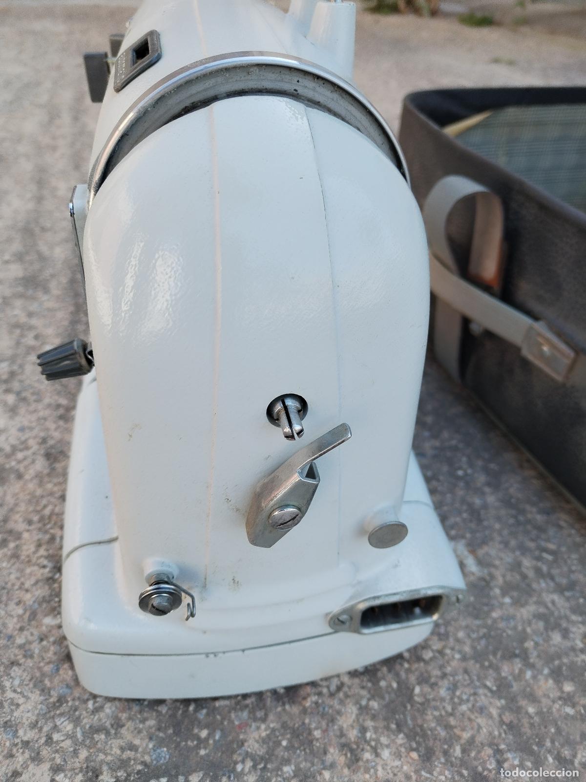 Antig&uuml;edades: maquina de coser adlerette automatic - Foto 8