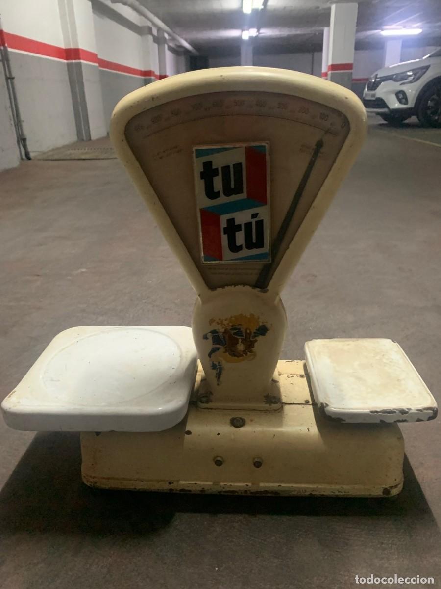 Antig&uuml;edades: B&aacute;scula antigua de ultramarinos - Foto 2
