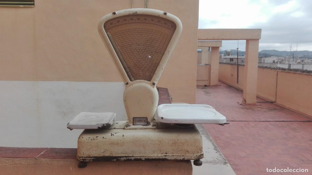 Antig&uuml;edades: B&aacute;scula antigua de ultramarinos - Foto 5