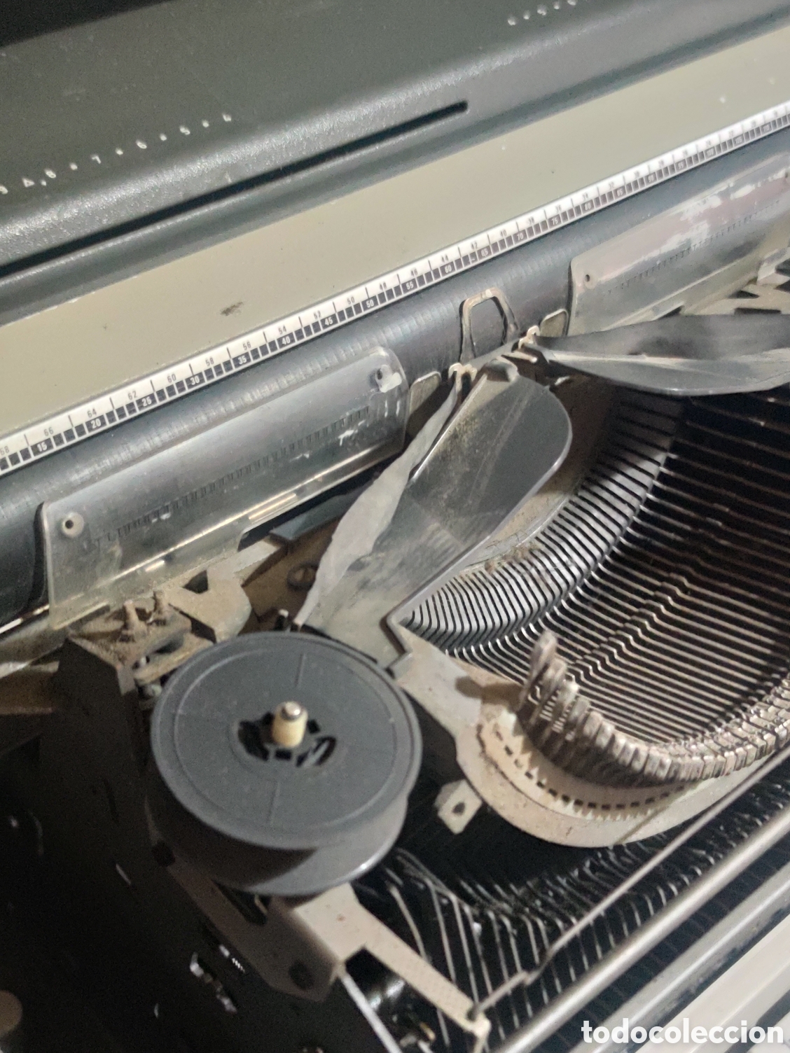 Antig&uuml;edades: Maquina de escribir, marca Olivetti Linea 98. - Foto 8