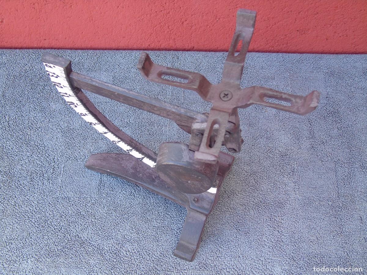 Antig&uuml;edades: BASCULA DE HIERRO. PLATILLO DE ALUMINIO. - Foto 4