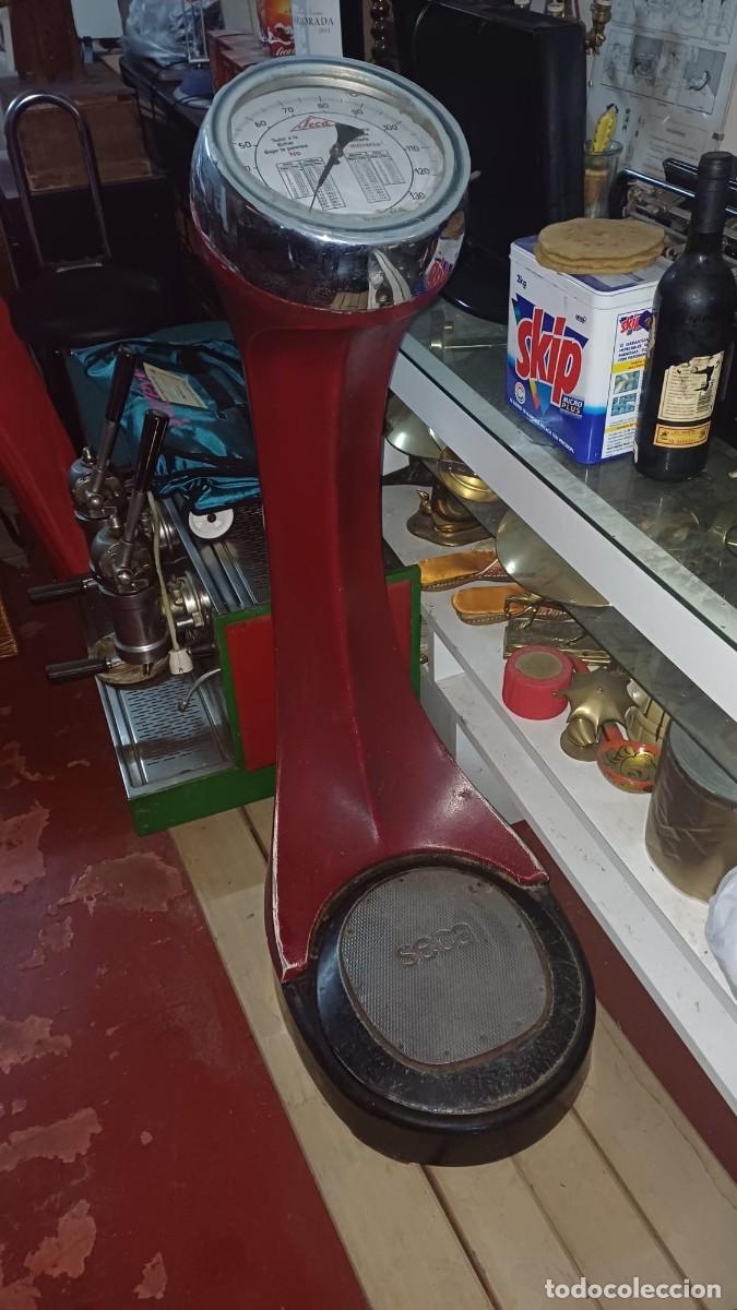 Antig&uuml;edades: Bascula antigua Farmacia - Foto 1