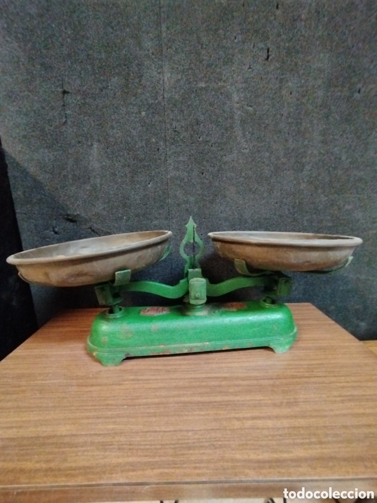 Antig&uuml;edades: BALANZA ANTIGUA DE PLATOS - Foto 2