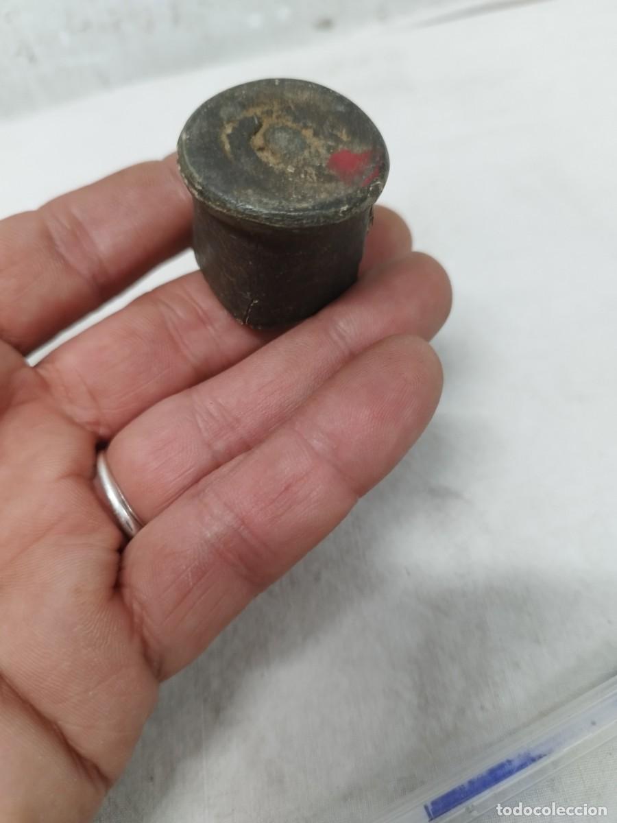 Antig&uuml;edades: Antiguo tapon, pieza a identificar. - Foto 1